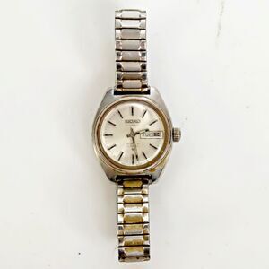 Vtg 1974 Seiko 2706-0020 Automatic Day Date Silver 24mm Nice ! Runs Well